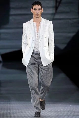 Look 16